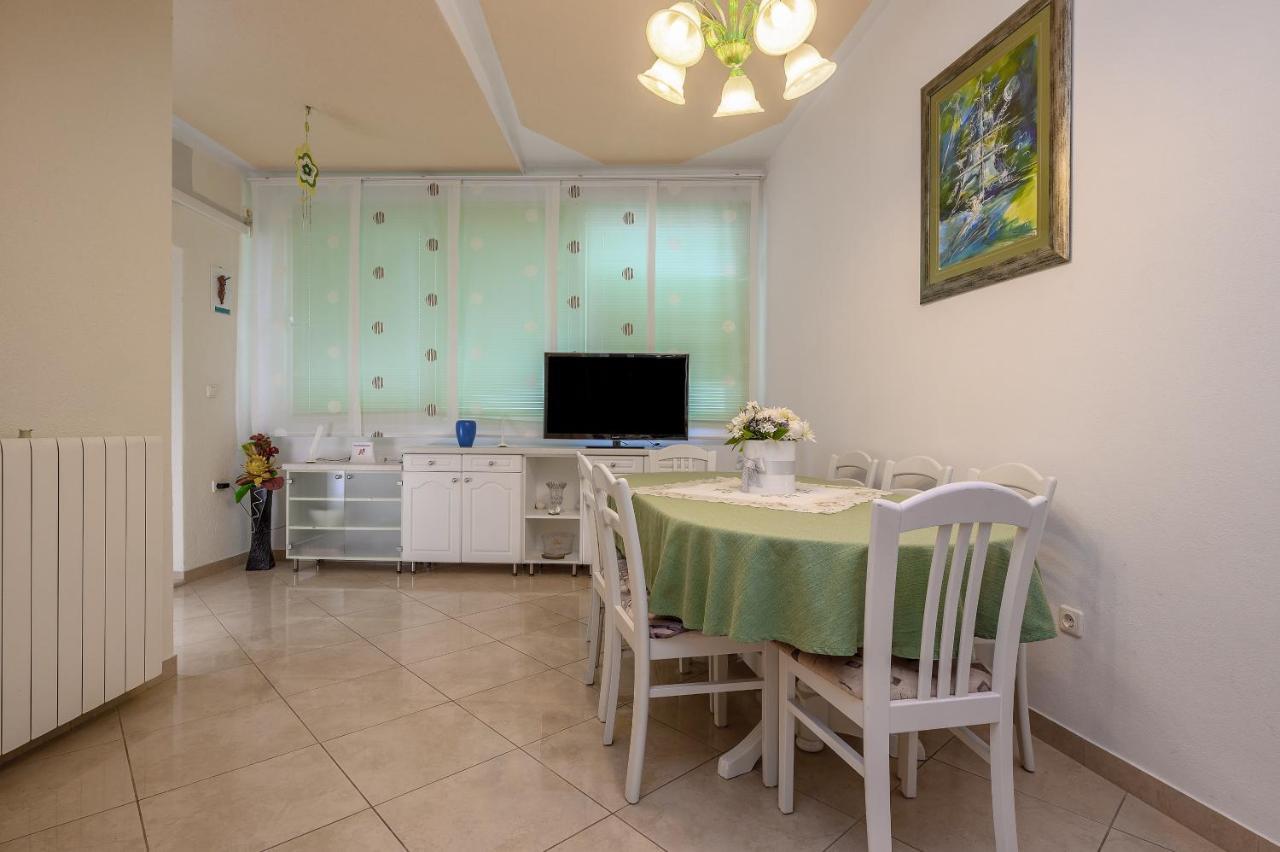 Apartments Juric Podstrana Exterior foto