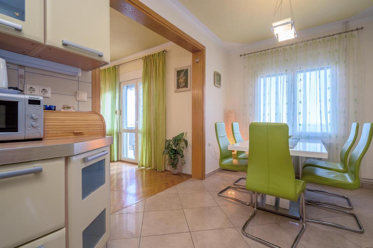 Apartments Juric Podstrana Exterior foto